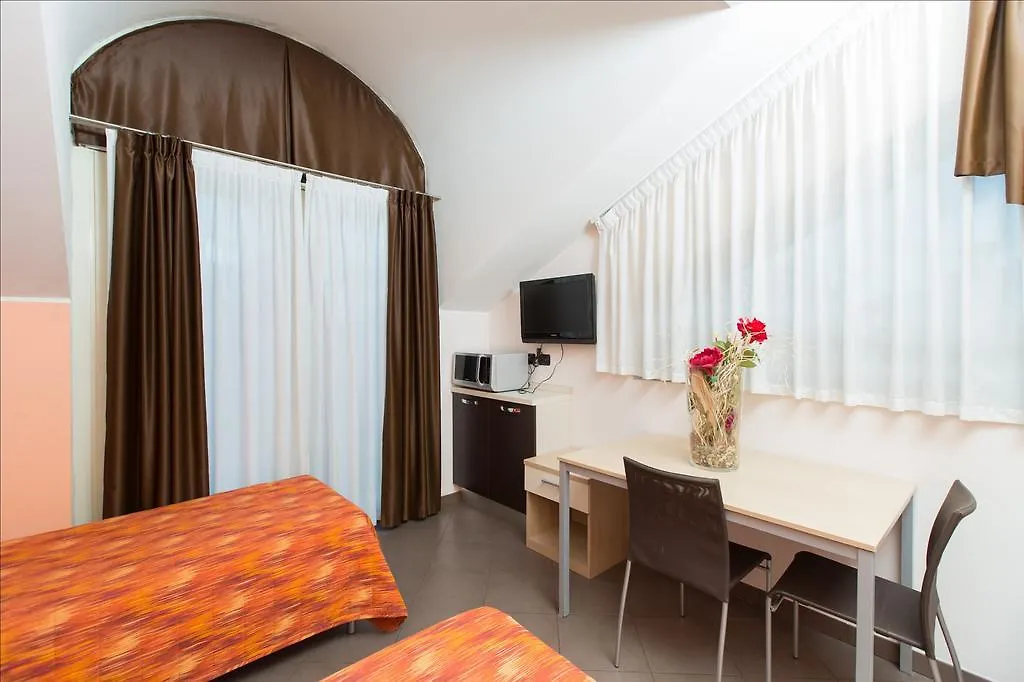 Residenza Villa Regina Monza
